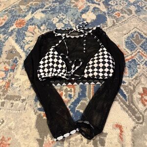 SHEIN Black and White Checkered Bra with Mesh Sleeves